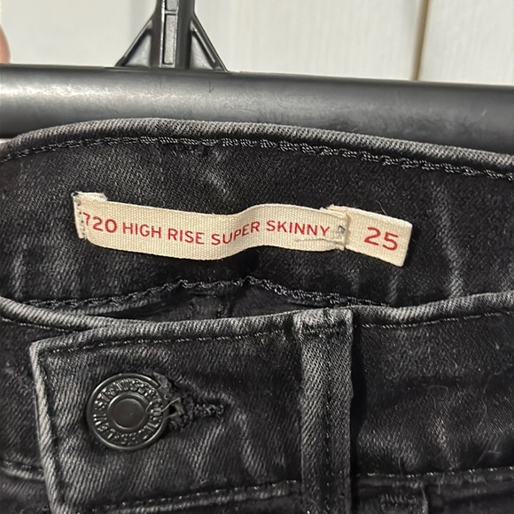 Levi’s High Rise Super Skinny Jeans - Picture 5 of 9